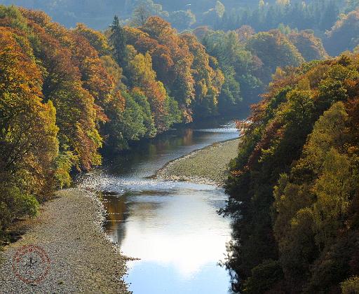 Tummel River 9P56D-063.JPG